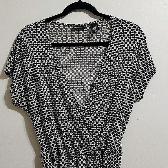 New York & Company Tops - NY & Company Faux wrap belted top New York and Company